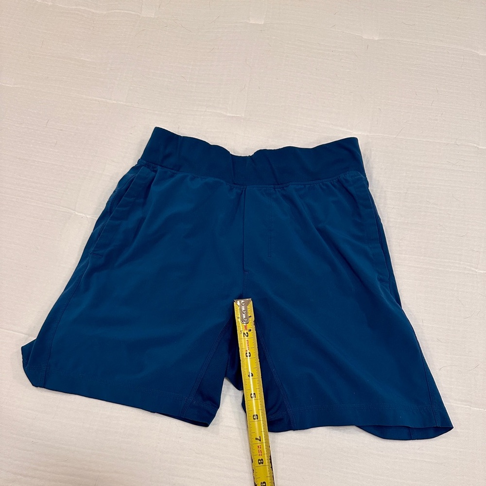 Men’s small Lululemon shorts. 7’ inseam